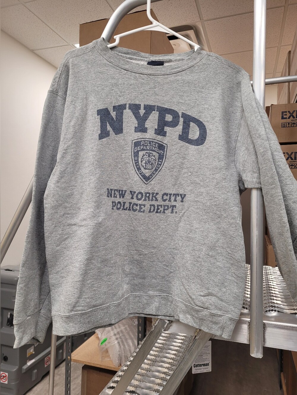 Vintage Gray NYPD crewneck sweatshirt with blue NYPD logo and text, size M.